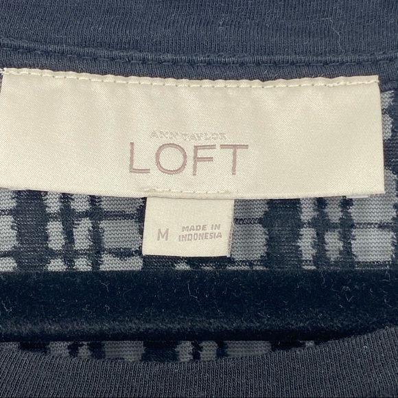 Ann Taylor LOFT Sheer Black Blouse Size Medium - Picture 6 of 6